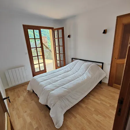 15 Places Avec Jacuzzi A Le Mourtis بيت للعطل *