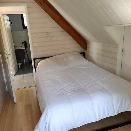 15 Places Avec Jacuzzi A Le Mourtis بيت للعطل *
