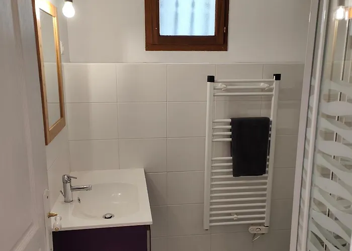 15 Places Avec Jacuzzi A Le Mourtis Feriehus *