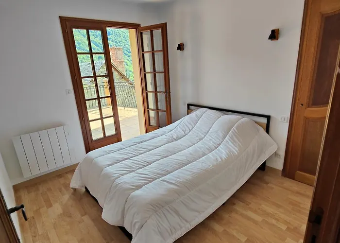 15 Places Avec Jacuzzi A Le Mourtis Feriehus *