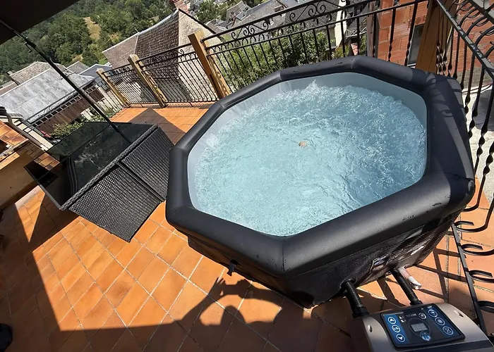 15 Places Avec Jacuzzi A Le Mourtis